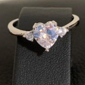 Heart simulated diamond ring size 9